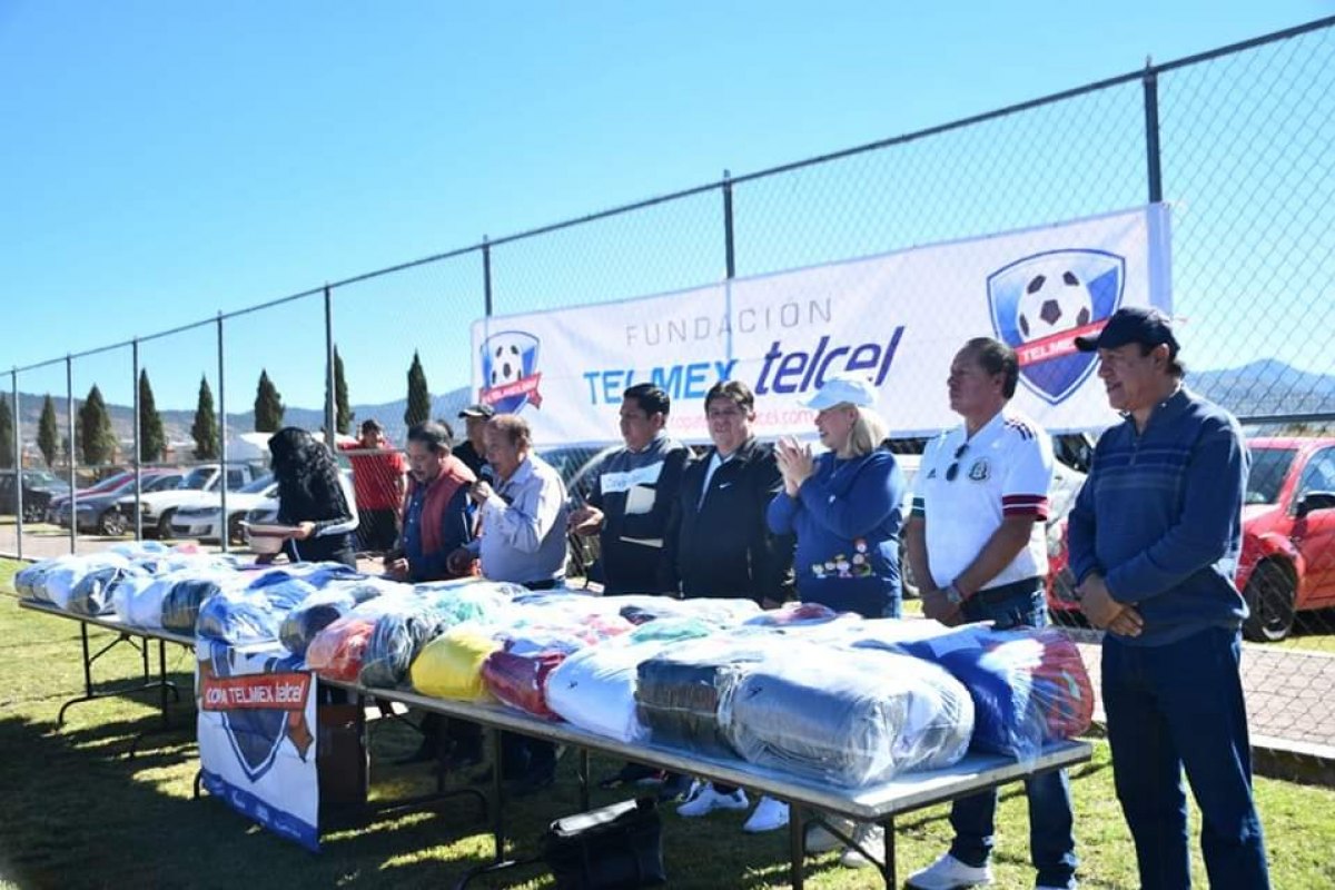 Entrega de uniformes e inauguración Fase Estatal en Tlaxcala