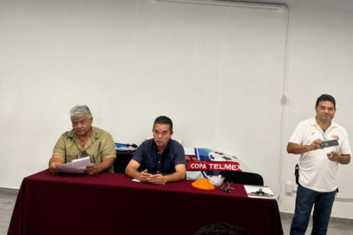Junta previa al arranque de Copa Telmex Telcel en Colima